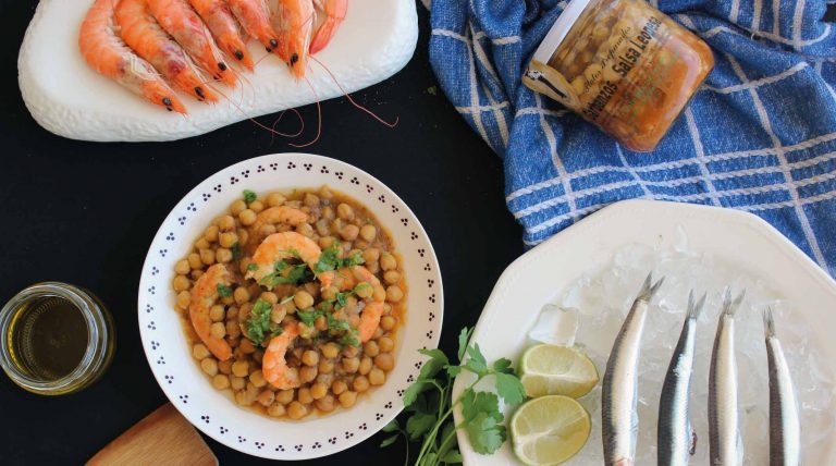 garbanzos con langostinos salsa de anchoa